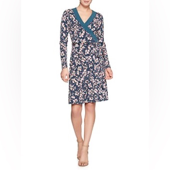 Banana Republic Dresses & Skirts - Banana Republic mixed PRINT STRETCH WRAP DRESS size small